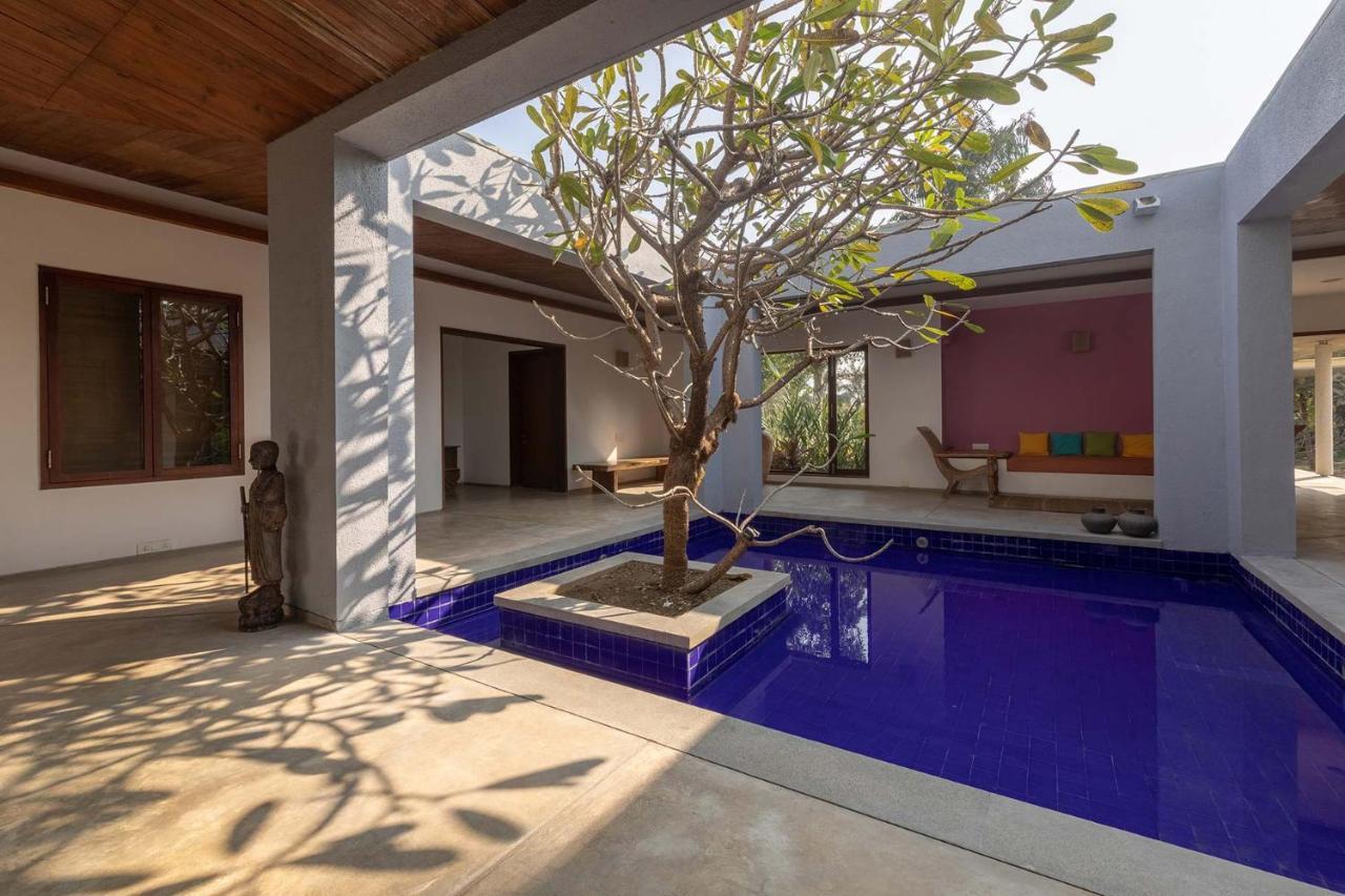 Jay House By Stayvista - Leisure Oasis With Pool, Snooker, Table Tennis & Foosball Fun Alībāg Exterior photo