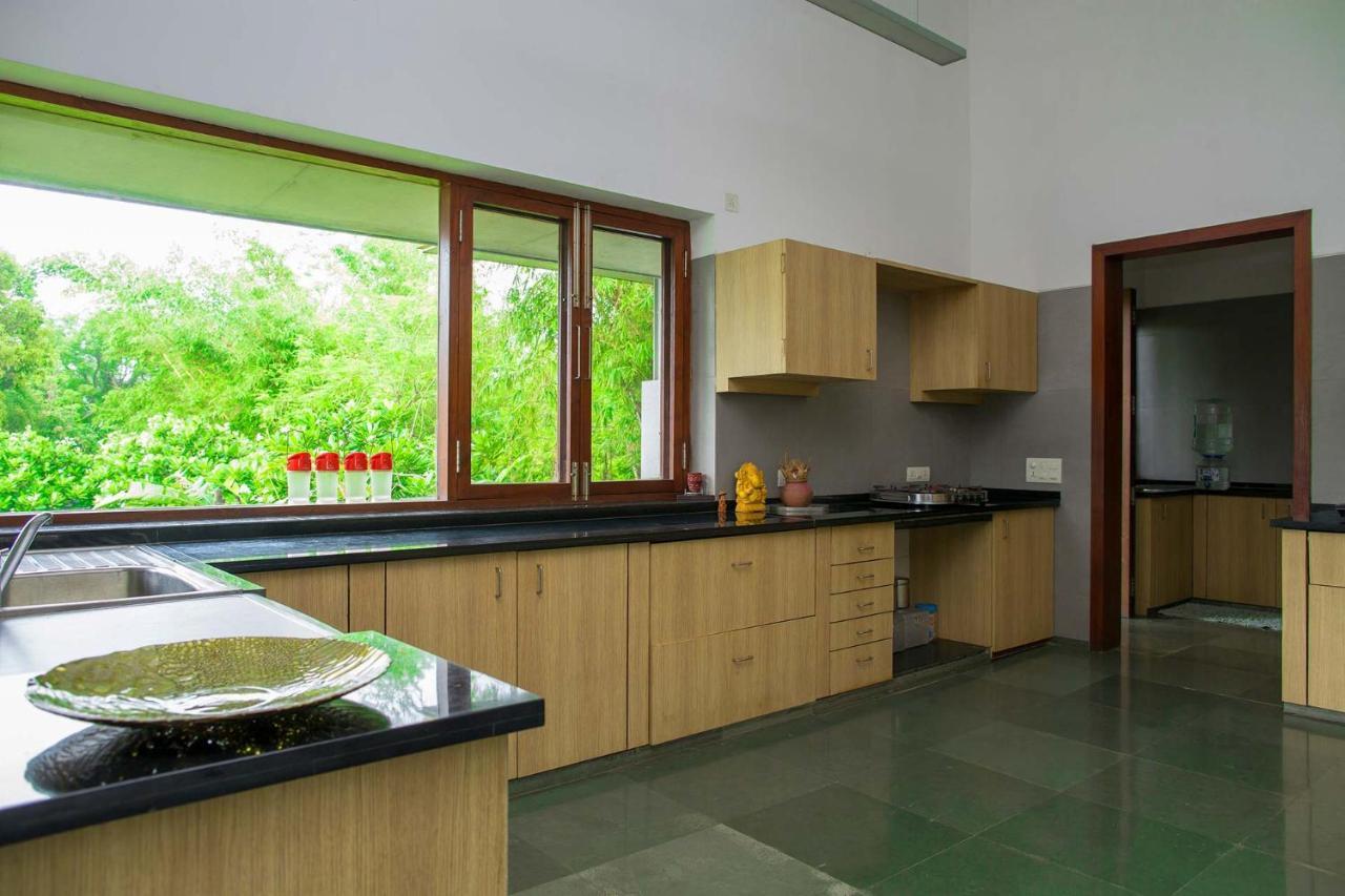 Jay House By Stayvista - Leisure Oasis With Pool, Snooker, Table Tennis & Foosball Fun Alībāg Exterior photo